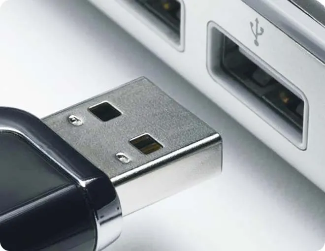 Fussen F100: Technologia Plug & Play